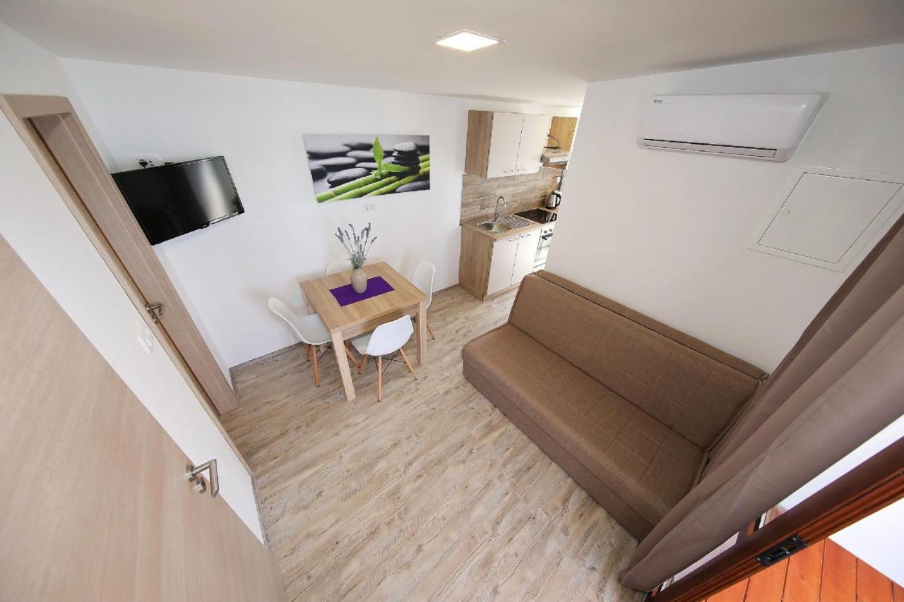 Mobile Home Plumeria 1 Biograd Na Moru Exterior photo